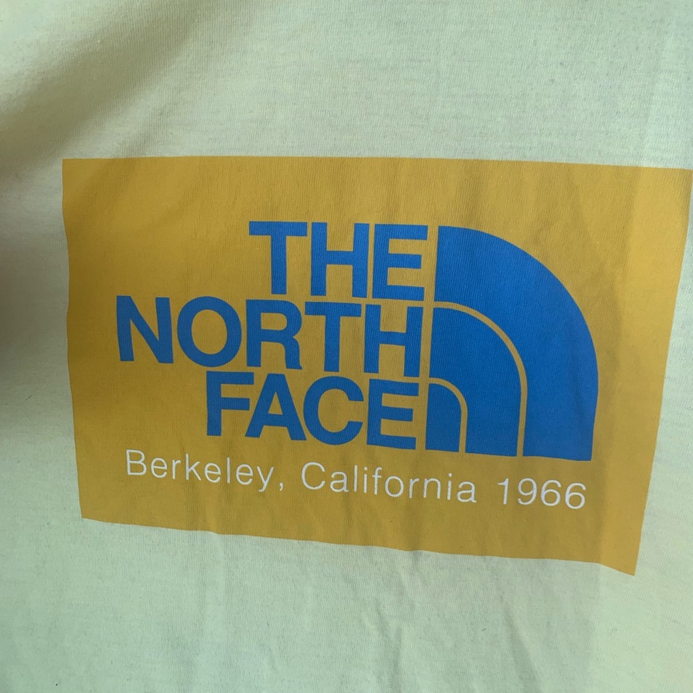The North Face w/hoodie (Small) Yellow and Blue Graphic Long Sleeve Tee